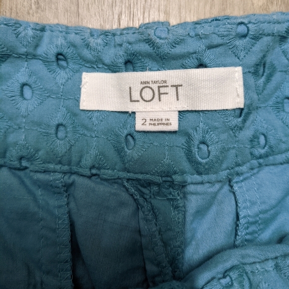 Loft Ann Taylor Teal Eyelet Shorts size 2 - Picture 7 of 8
